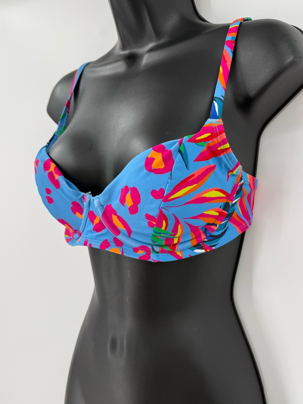 Tabitha Brown for Target Underwire Bikini Top | Blue Multi | Small